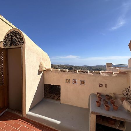 Casa Con Vistas Al Mar Y Patio De Buganvillas Aigues 외부 사진